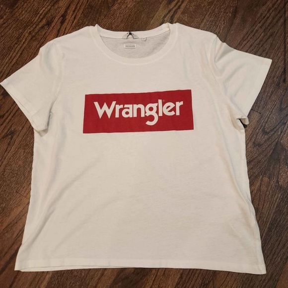 Wrangler Tops - Wrangler Logo T-Shirt Size Medium